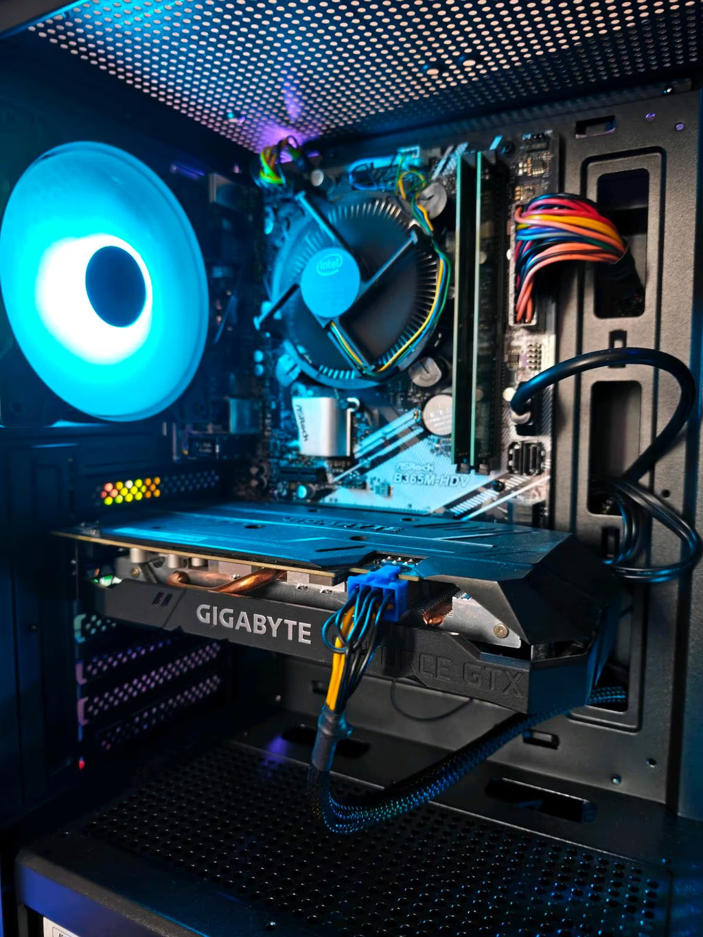 Budget Gaming PC | i5 9th | 1660 Super | 16gb | windows 11 pro